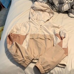cute crop wind breaker/ coat